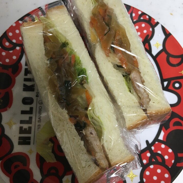 食パンで☆豚肉の野菜炒めのサンドイッチ(^○^)